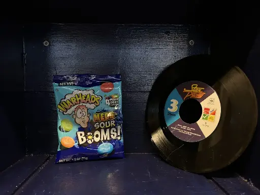 Warheads mega sour booms